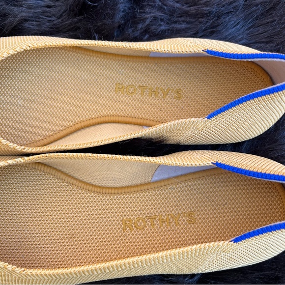 **SOLD** Rothy’s Marigold Pointed Toe Flats - Picture 3 of 15